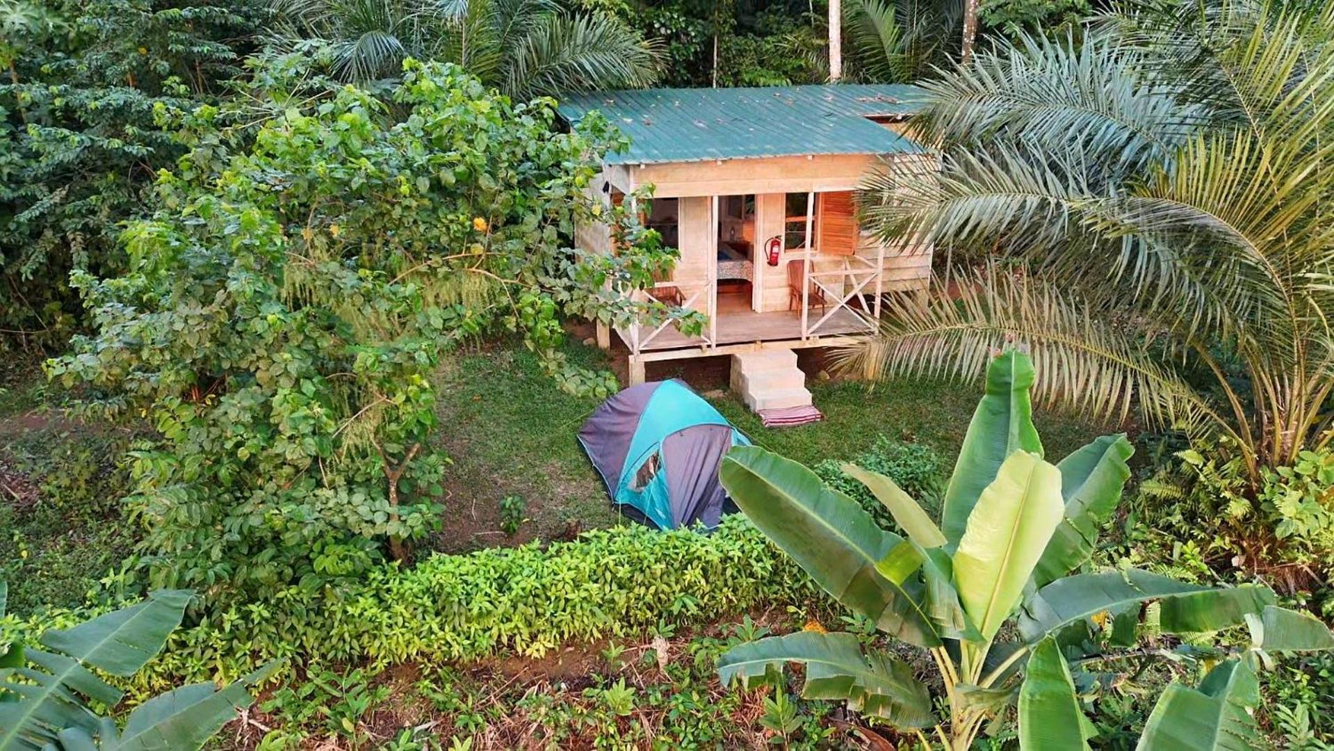 World'S View Wild Camping Salaszoi, Principe Island Santo Antonio Exterior photo